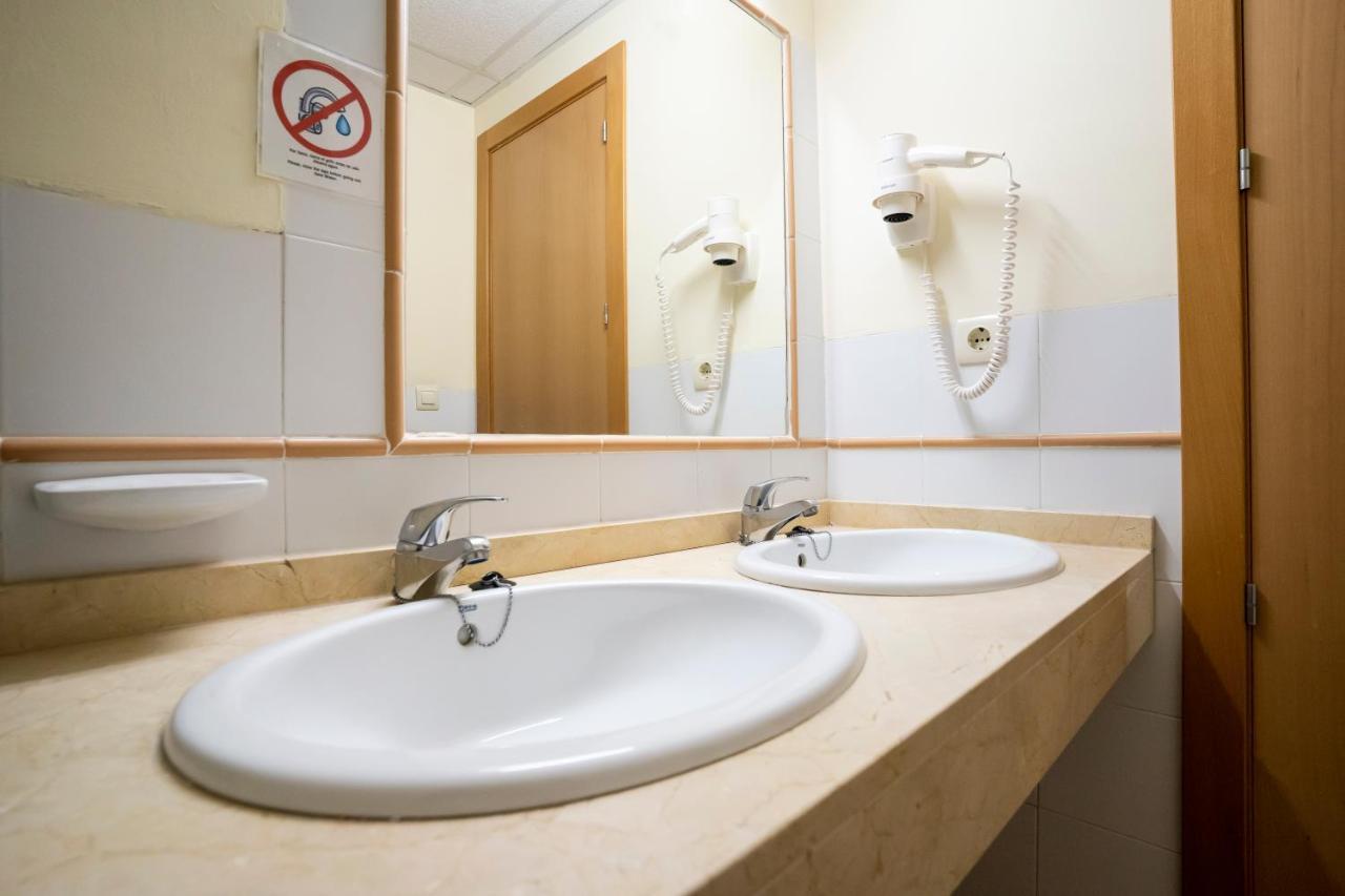 Albergue Inturjoven Sierra Nevada Bagian luar foto