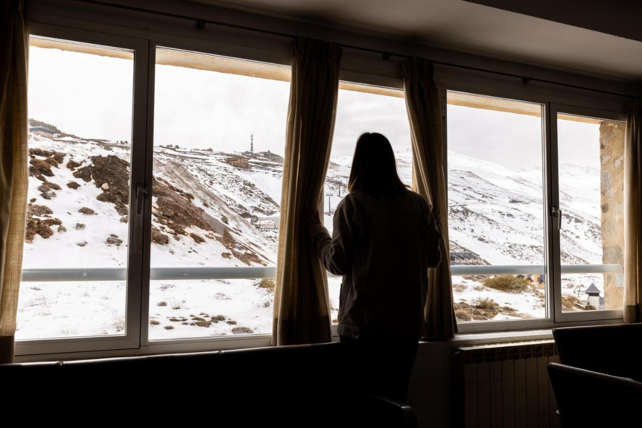 Albergue Inturjoven Sierra Nevada Bagian luar foto