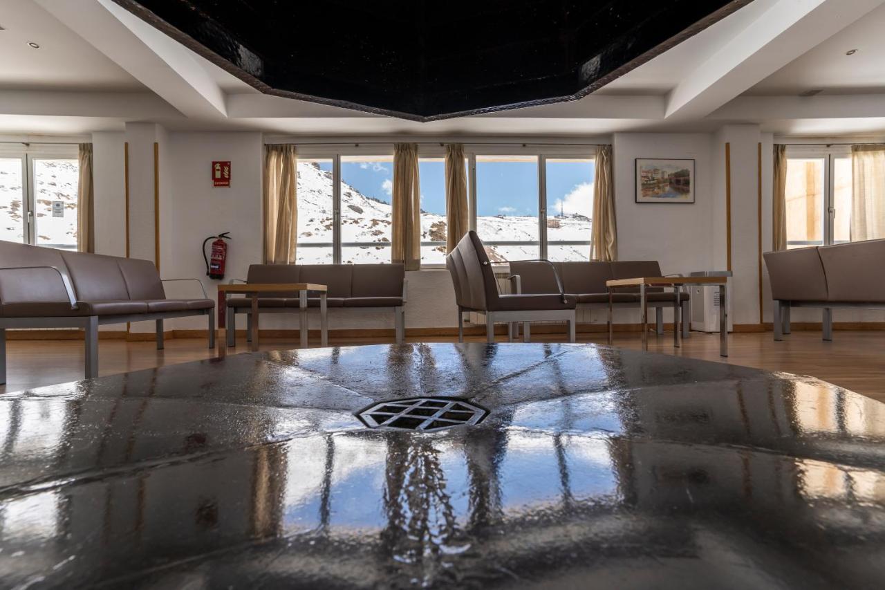 Albergue Inturjoven Sierra Nevada Bagian luar foto