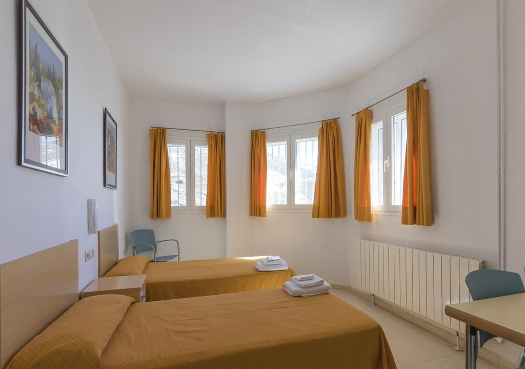 Albergue Inturjoven Sierra Nevada Bagian luar foto